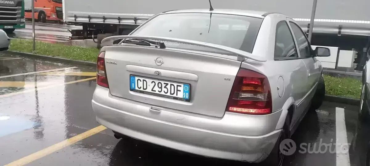 Usata Opel Astra 2003 Grigio Berlina