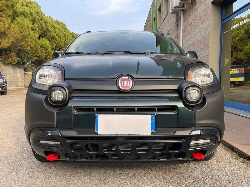 Usata Fiat Panda Cross Cross 70 CV (51 kW) 2024 Verde Utilitaria