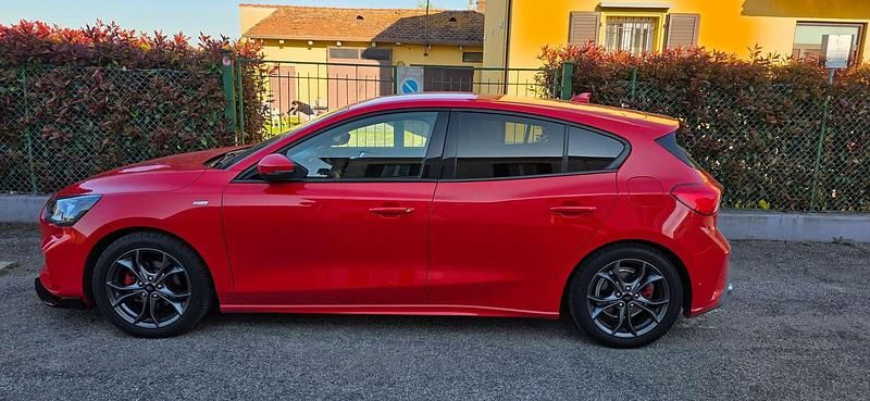 Usata Ford Focus ST-Line 125 CV (91 kW) 2019 Rosso Berlina