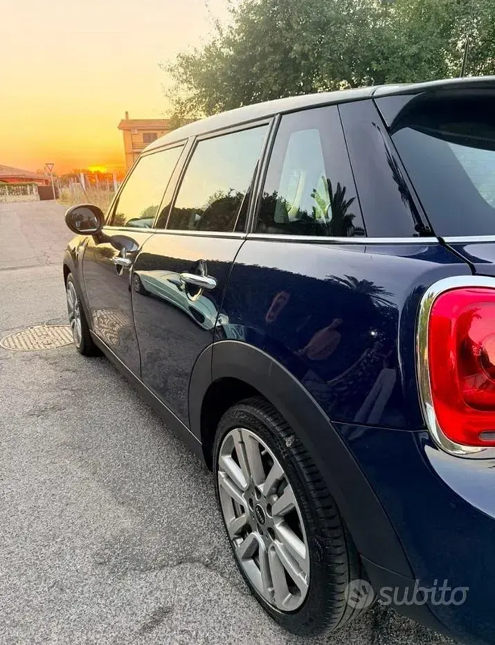 Usata Mini Cooper 180 CV (132 kW) 2017 Bluazzurro Utilitaria