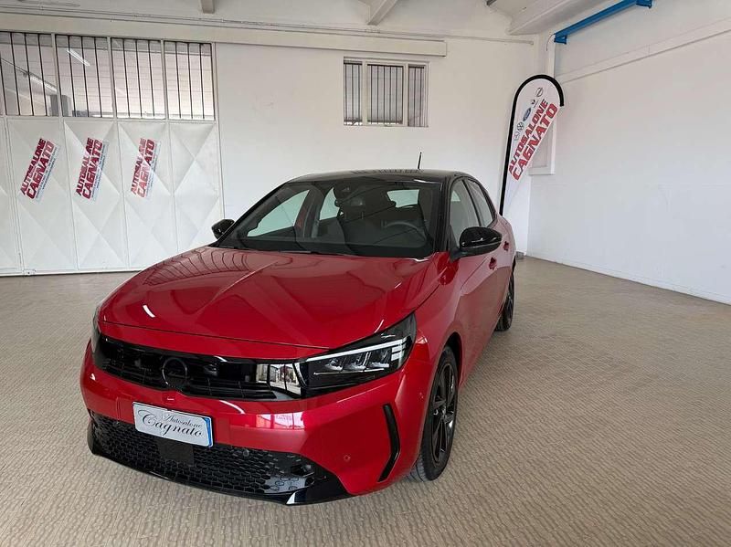 Usata Opel Corsa 101 CV (74 kW) 2025 Rosso metalizzato tetto nero Utilitaria