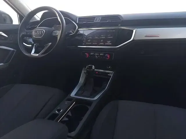 Usata Audi Q3 Business Plus 245 CV (180 kW) 2023 Grigio chronos metallizzato SUV