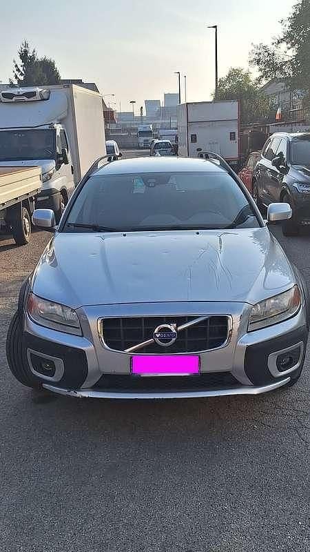 Usata Volvo XC70 Kinetic 163 CV (119 kW) 2011 Argento SUV