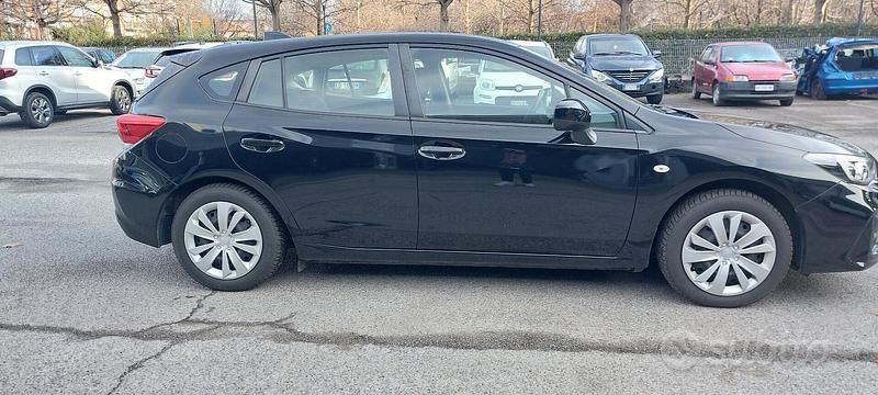 Usata Subaru Impreza 114 CV (83 kW) 2018 Nero Berlina