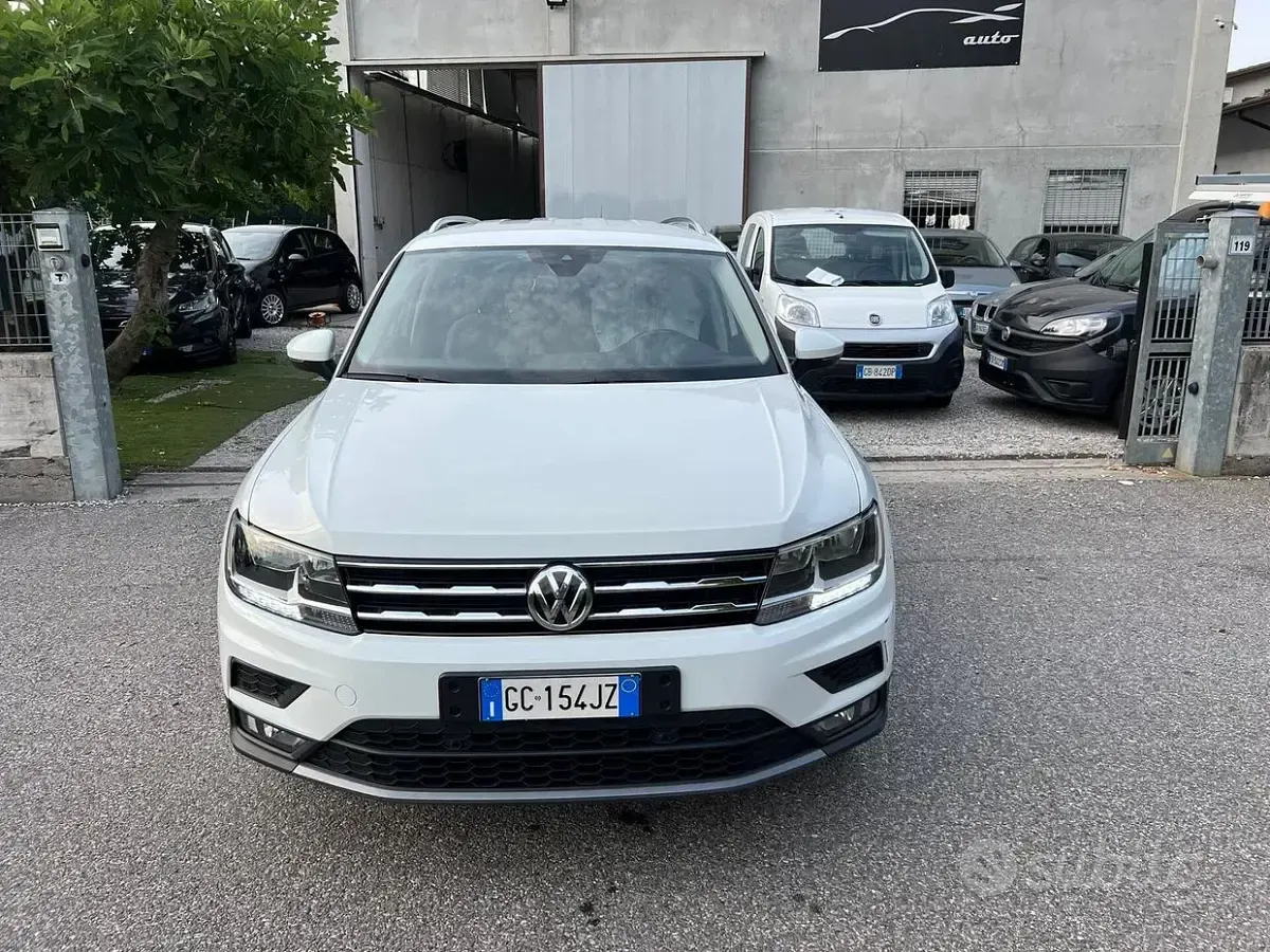Usata VW Tiguan Sport 150 CV (110 kW) 2020 Bianco SUV