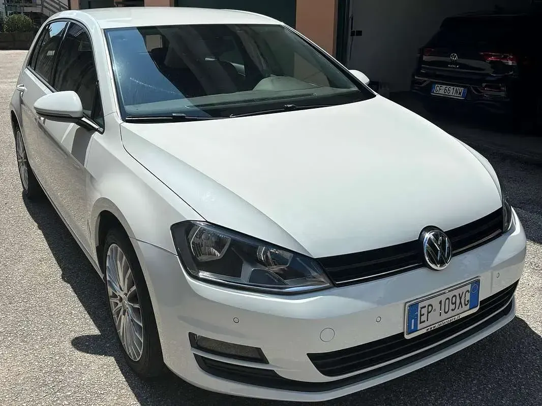 Usata VW Golf VII Comfortline 105 CV (77 kW) 2013 Bianco Berlina