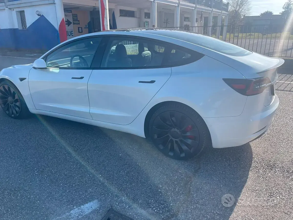Usata Tesla Model 3 Performance 155 kW (211 CV) 2022 Berlina
