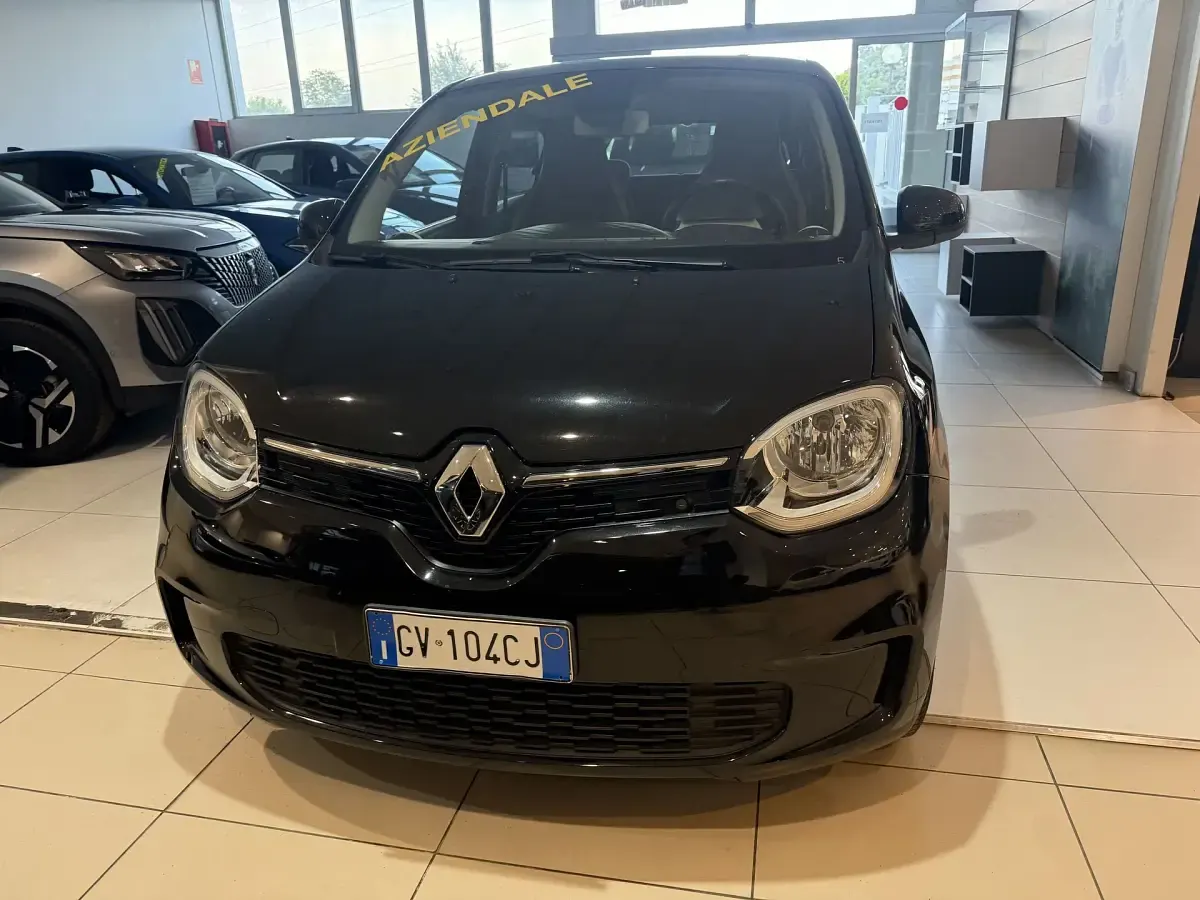 Gebraucht Renault Twingo Urban Night 65 PS (47 kW) 2024 Schwarz Kleinwagen
