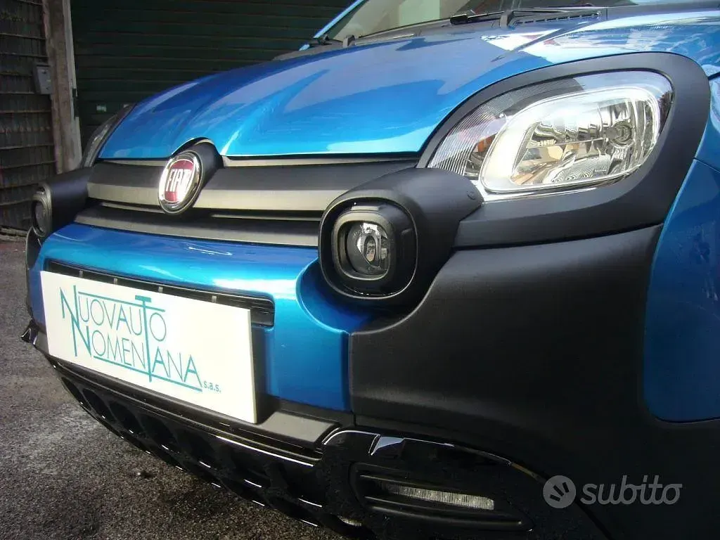 Nuova Fiat Panda Cross Cross 69 CV (50 kW) 2025 Bluazzurro Utilitaria