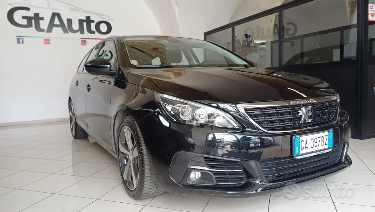 Begagnad Peugeot 308 S 102 HK (75 kW) 2020 Svart Kombi