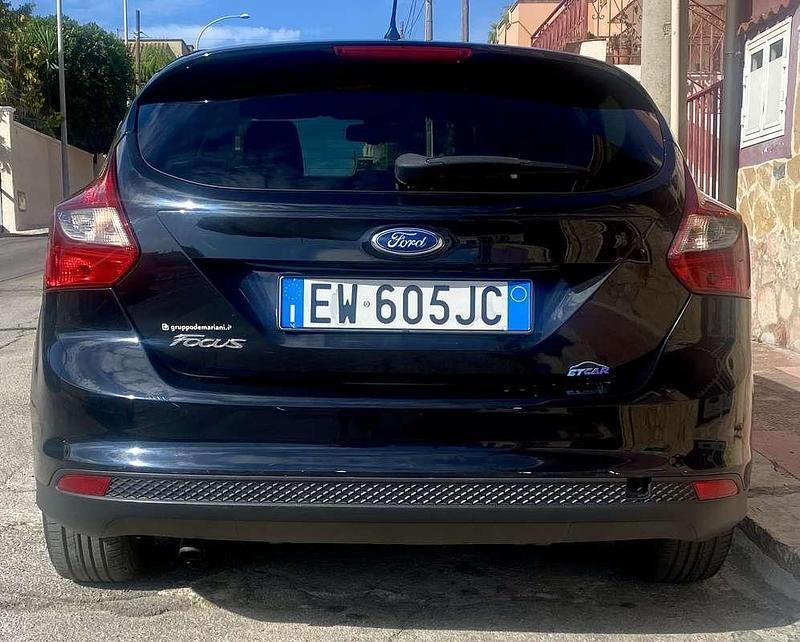 Usata Ford Focus Titanium 116 CV (85 kW) 2014 Berlina