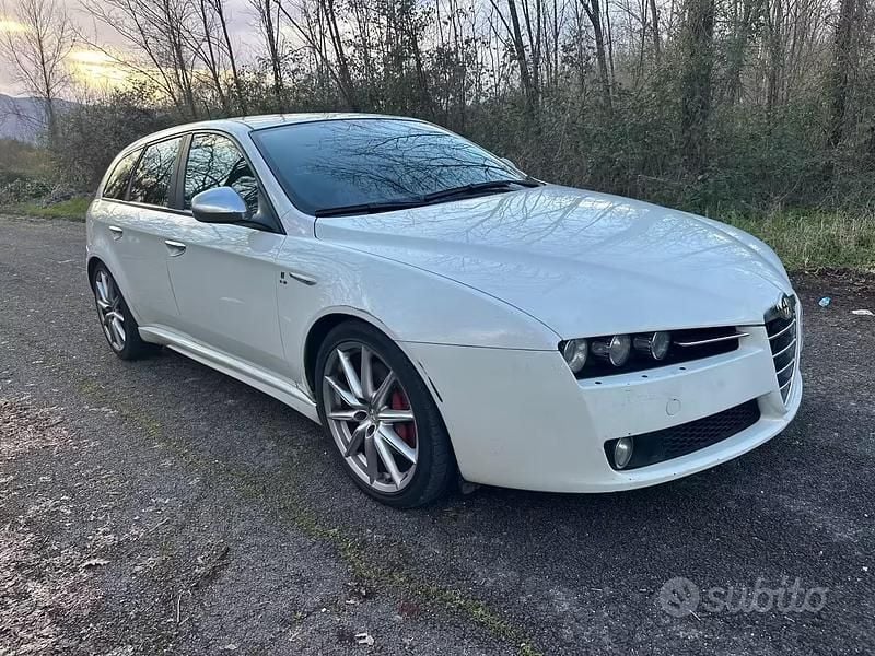 Usata Alfa Romeo 159 Ti 150 CV (110 kW) 2009 Bianco Berlina