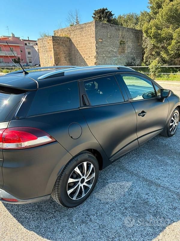 Usata Renault Clio GrandTour 90 CV (66 kW) 2015 Nero Station wagon
