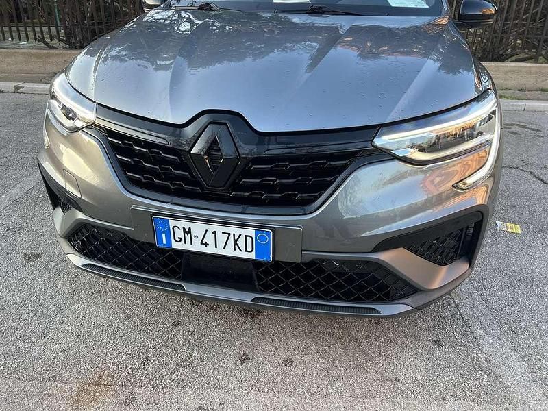 Usata Renault Arkana Intens 94 CV (69 kW) 2023 Argento SUV