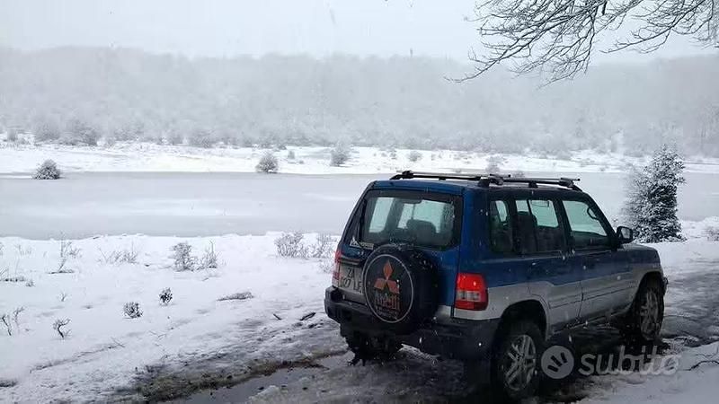 Usata Mitsubishi Pajero 2001 Blu SUV