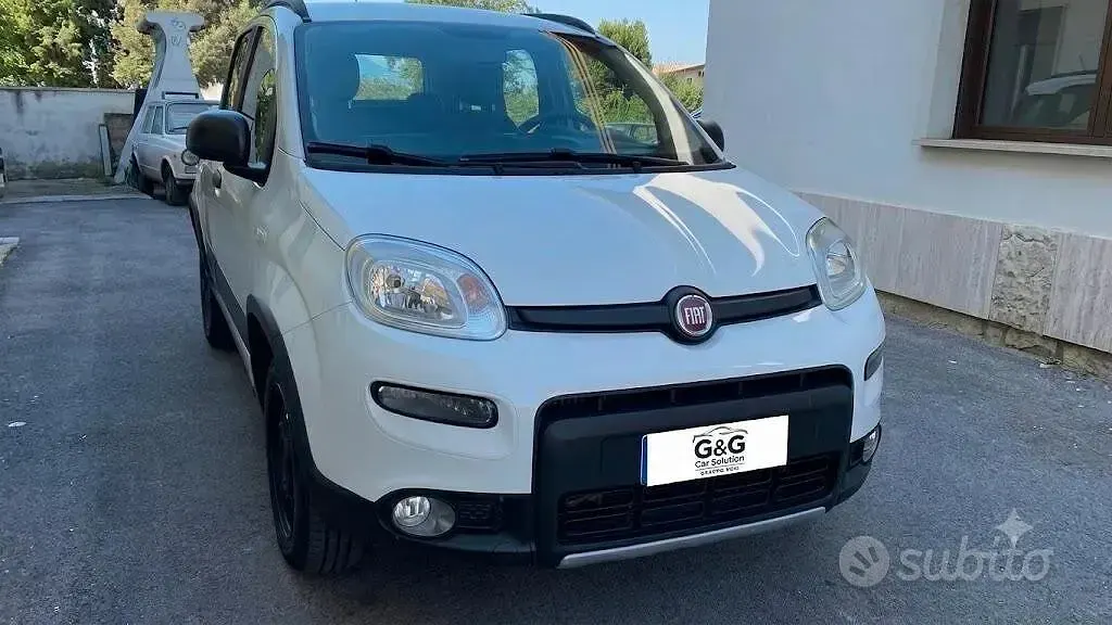 Usata Fiat Panda 4x4 S 85 CV (62 kW) 2017 Bianco Utilitaria