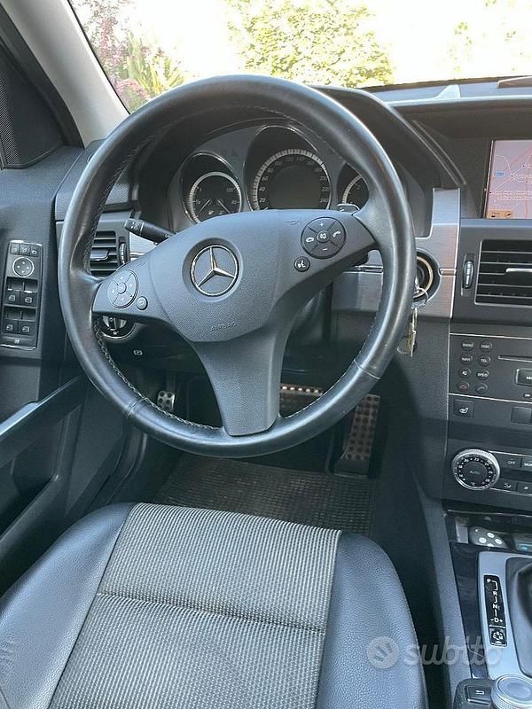 Usata Mercedes GLK220 170 CV (125 kW) 2010 Grigio SUV