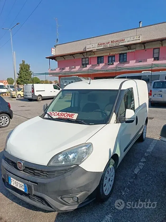 Usata Fiat Doblò 95 CV (69 kW) 2018 Bianco Monovolume