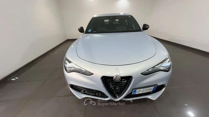 Usata Alfa Romeo Stelvio 160 CV (117 kW) 2023 Gray SUV