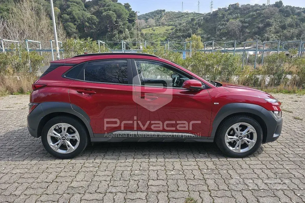 Käytetty Hyundai Kona 120 HP (88 kW) 2022 Punainen Katumaasturi