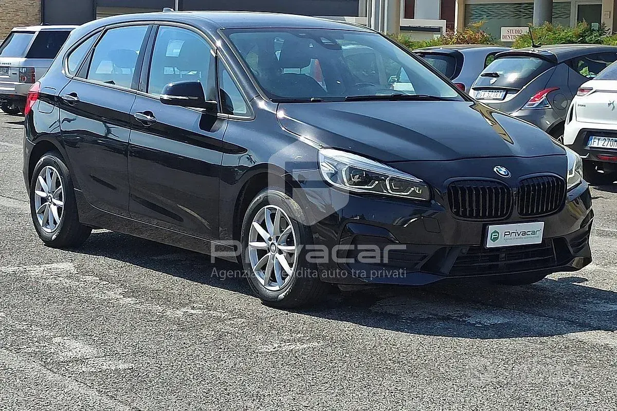 Usata BMW 220 Active Tourer Advantage 190 CV (139 kW) 2020 Nero Monovolume