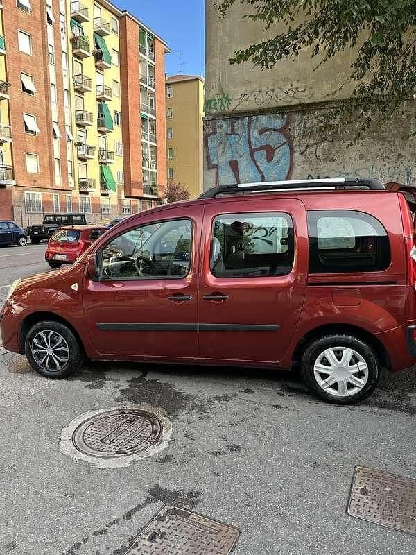 Usata Renault Kangoo 90 CV (66 kW) 2012 Monovolume