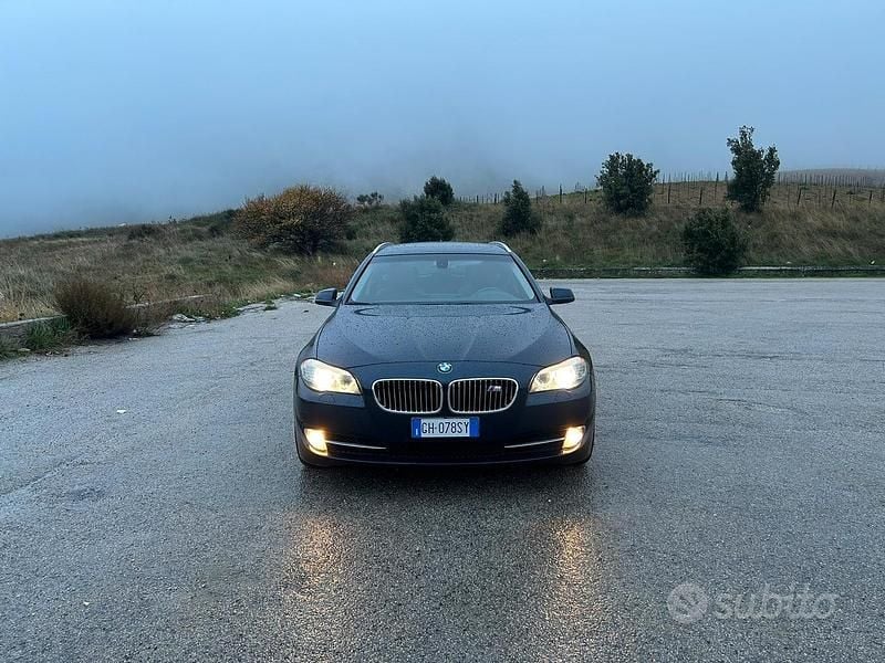 Usata BMW 535 M Sport 313 CV (230 kW) 2013 Blu Station wagon
