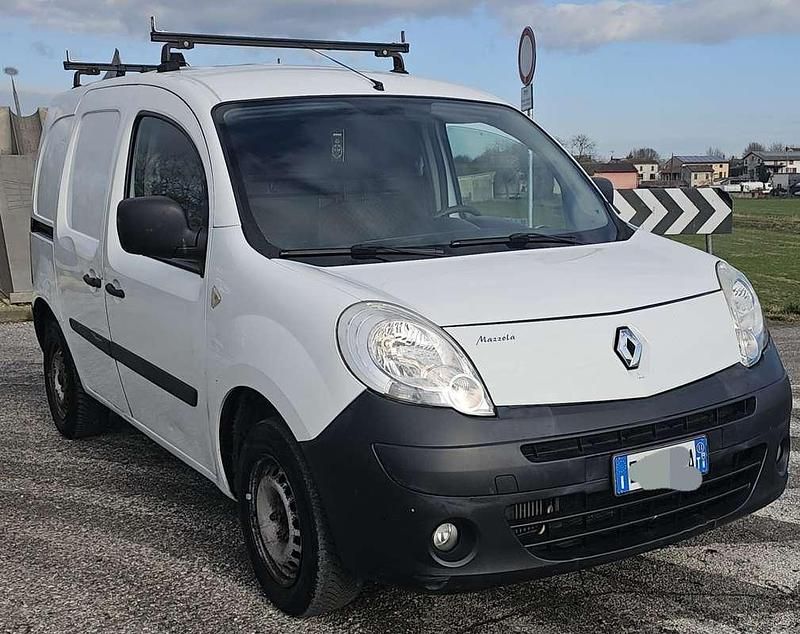 Usata 2011 Renault Kangoo Station wagon | 3300 € (Buon prezzo) - Immagine 1/4