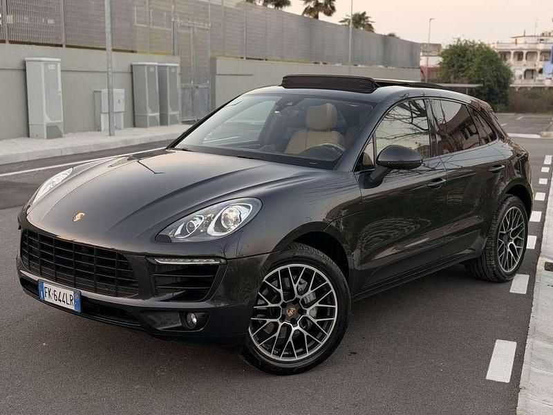 Usata Porsche Macan 250 CV (183 kW) 2017 Grigio SUV