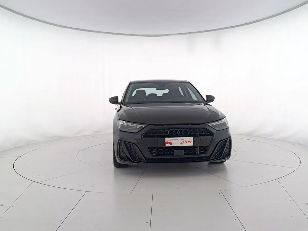 Usata Audi A1 Sportback S-Line 110 CV (80 kW) 2023 Nero mito metallizzato Utilitaria