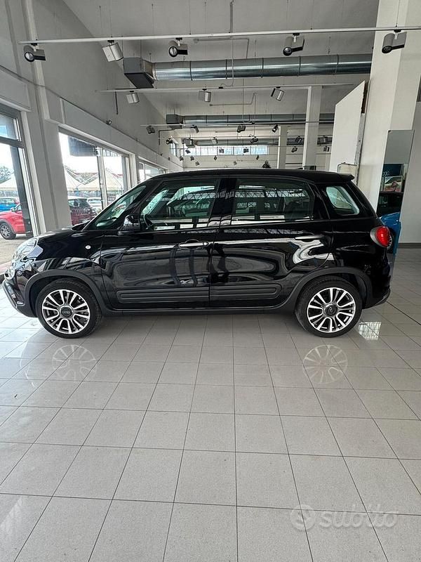 Usata Fiat 500L Cross 95 CV (69 kW) 2021 Nero Monovolume