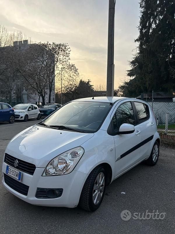Usata Suzuki Splash 65 CV (47 kW) 2010 Bianco Utilitaria