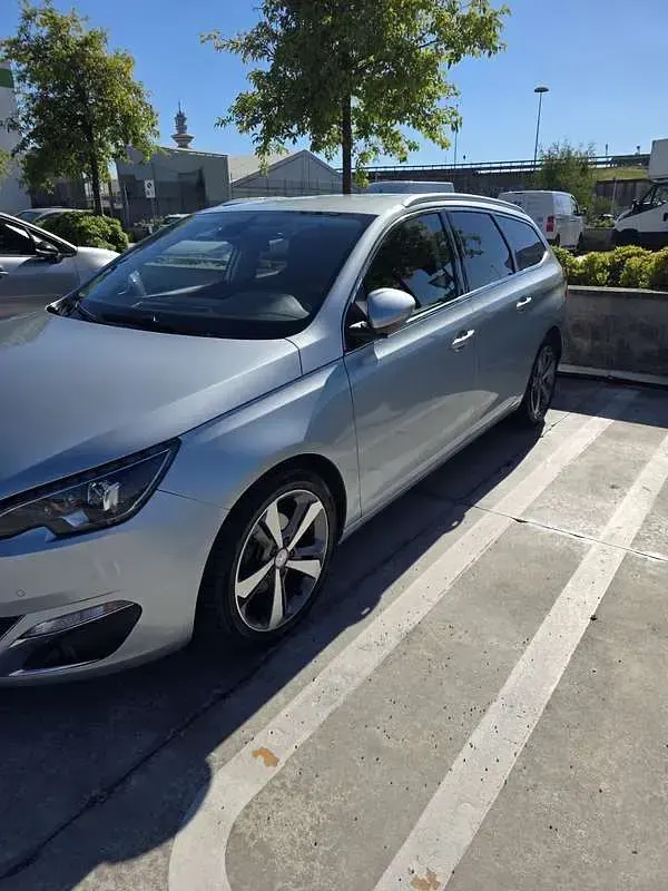 Usata Peugeot 308 SW Allure 120 CV (88 kW) 2017 Station wagon