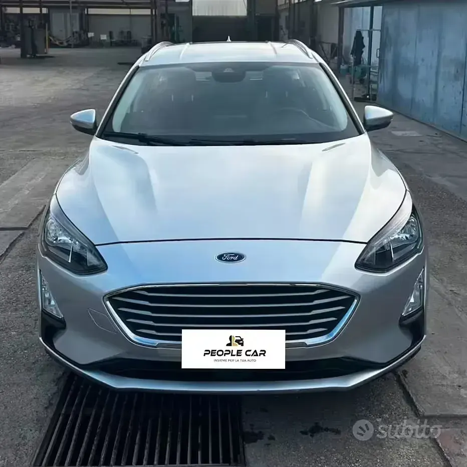 Usata Ford Focus 120 CV (88 kW) 2021 Grigio Station wagon