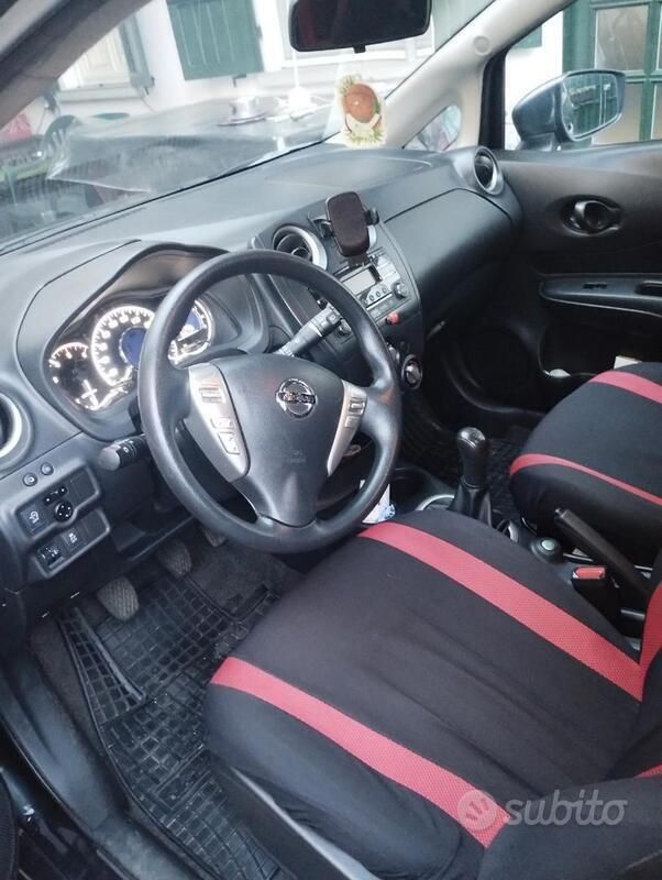 Usata Nissan Note 90 CV (66 kW) 2015 Nero Monovolume