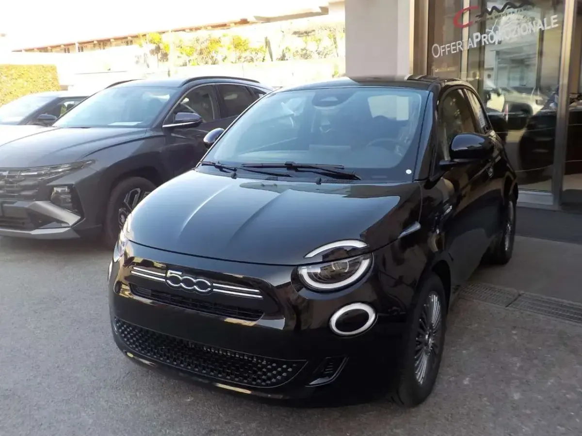Nuova Fiat 500 Pop 65 CV (47 kW) 2026 Vari colori Utilitaria