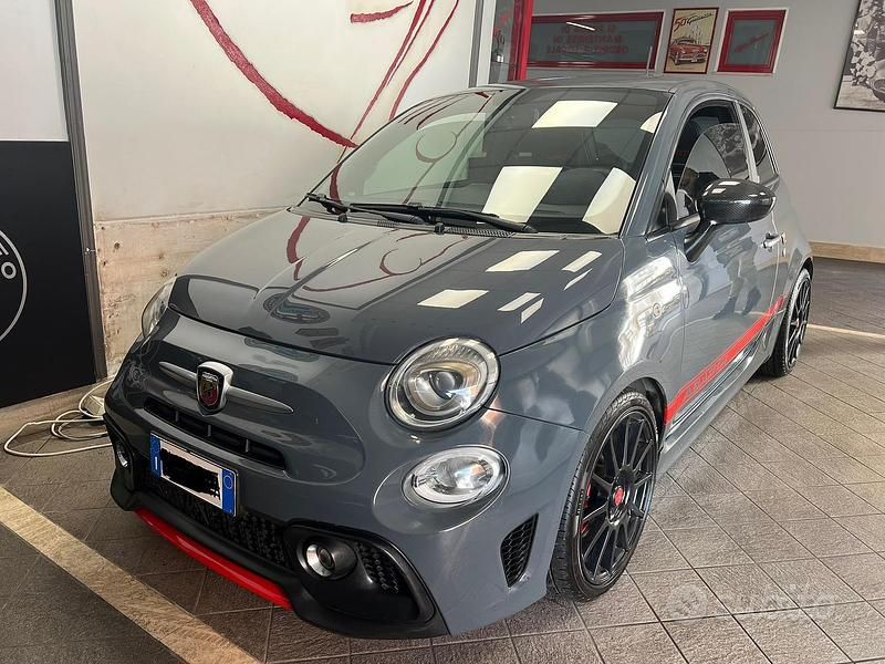 Usata Abarth 695 200 CV (147 kW) 2017 Grigio Utilitaria