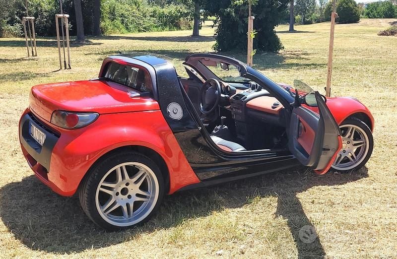 Usata Smart Roadster 82 CV (60 kW) 2004 Rosso Cabrio