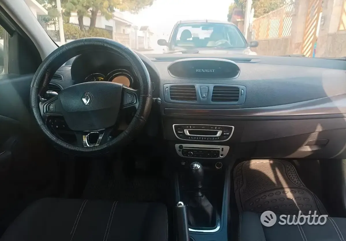 Usata Renault Mégane 110 CV (80 kW) 2015 Bianco Berlina