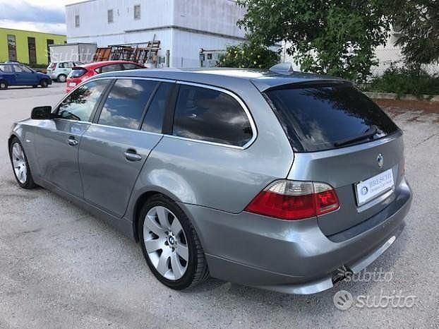 Usata BMW 525 177 CV (130 kW) 2005 Grigio Station wagon