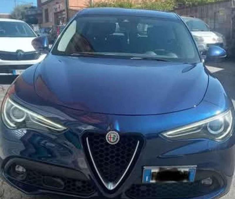 Usata Alfa Romeo Stelvio Tech Edition 160 CV (117 kW) 2019 SUV