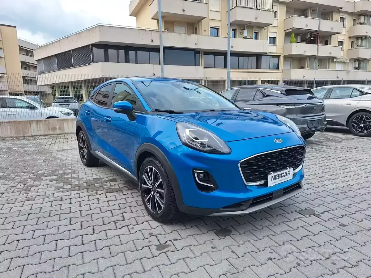 Usata Ford Puma 120 CV (88 kW) 2021 Blu SUV