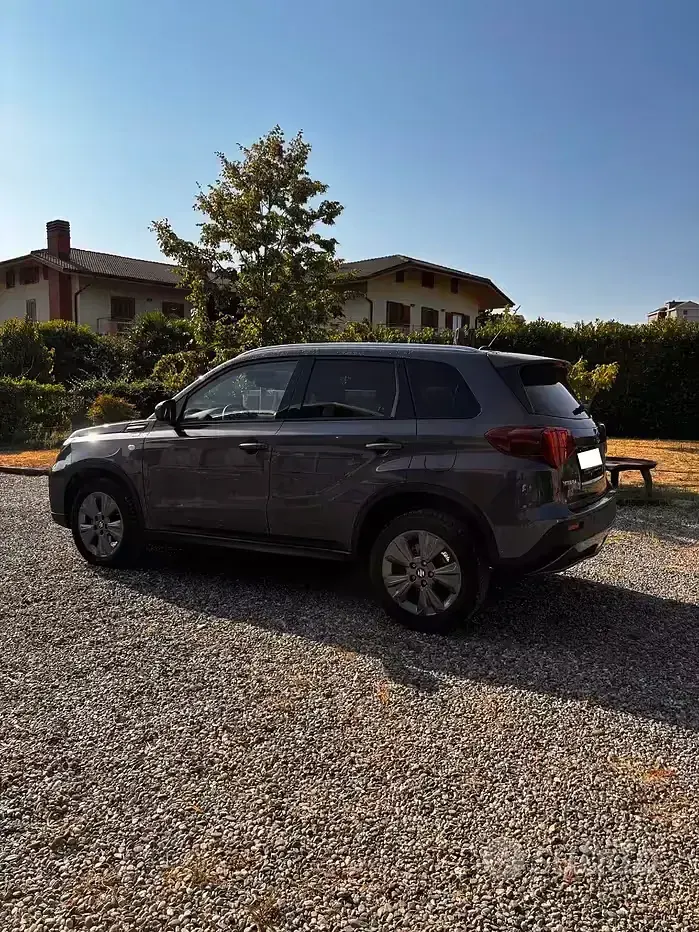 Usata Suzuki Vitara Cool 110 CV (80 kW) 2025 Grigio SUV
