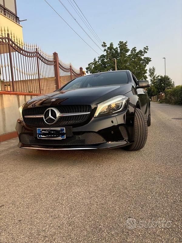 Usata 2020 Mercedes A200 Due volumi | 14.000 € (Super prezzo) - Immagine 1/4