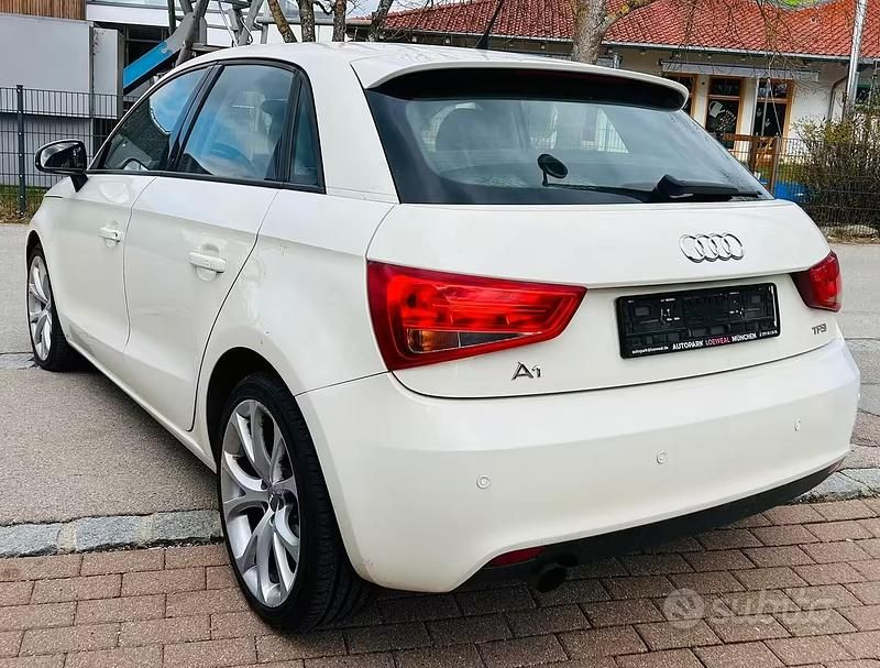Usata Audi A1 Attraction 86 CV (63 kW) 2012 Bianco Utilitaria