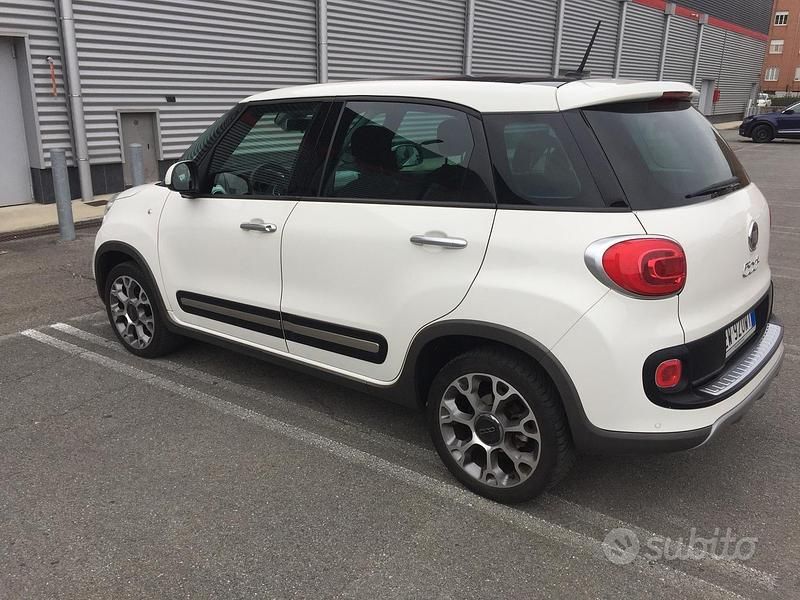 Usata Fiat 500L Trekking 105 CV (77 kW) 2014 Bianco Monovolume