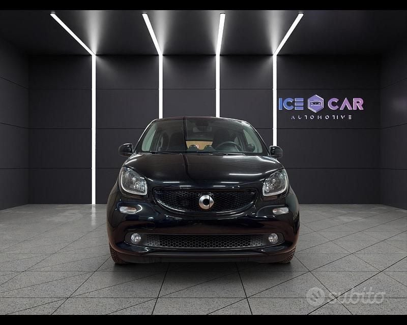 Usata Smart ForFour Passion 90 CV (66 kW) 2016 Nero Utilitaria
