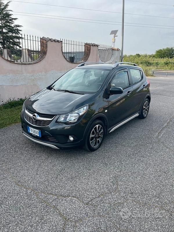 Usata Opel Karl Rocks S 75 CV (55 kW) 2019 Grigio Utilitaria
