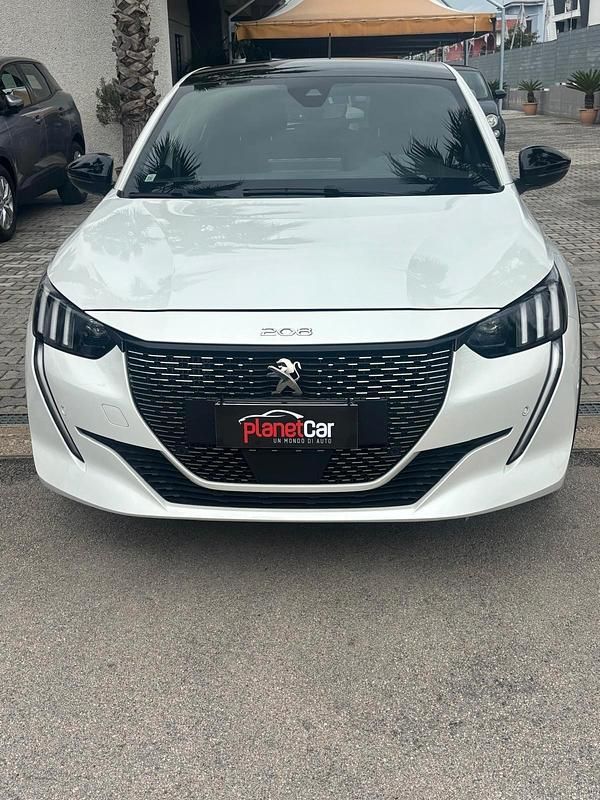 Usata Peugeot 208 GT 131 CV (96 kW) 2022 Bianco Utilitaria