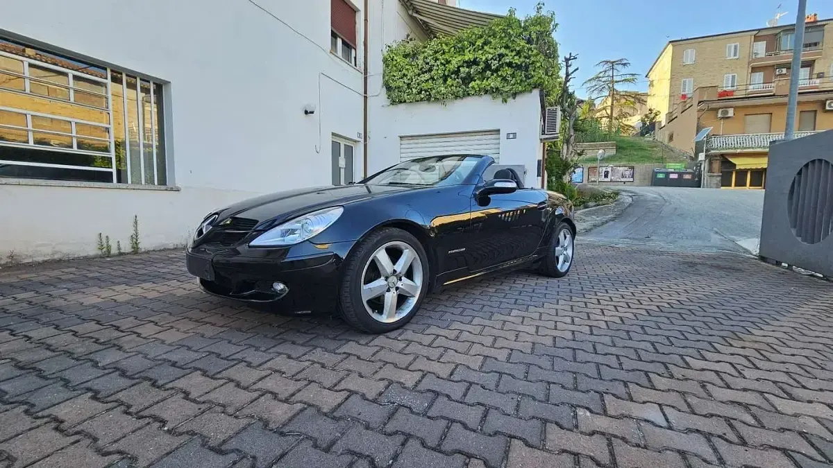 Usata Mercedes SLK200 163 CV (119 kW) 2005 Cabrio